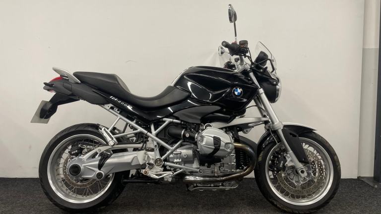 BMW R1200R ** 12 MONTH MOT - LOW MILES - HEATED GRIPS **