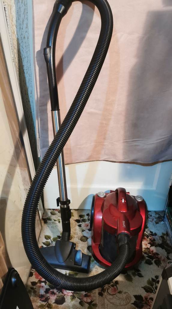 Lervia Strong 1800W KH1410 Bagless Cylinder Vacuum Cleaner