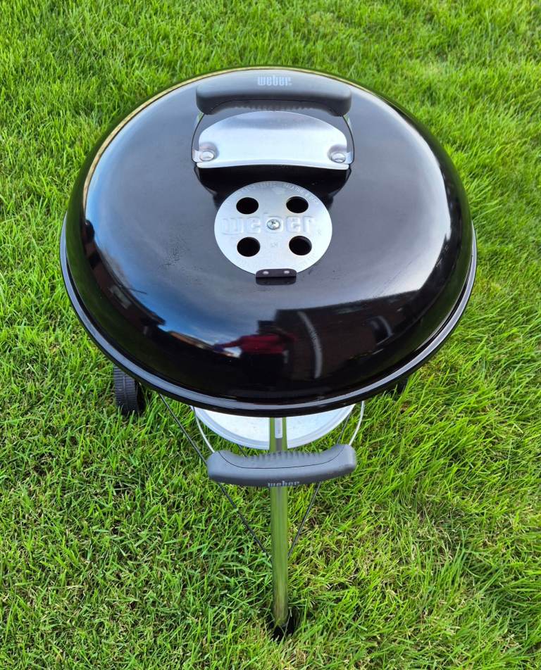 Weber 47cm Charcoal BBQ