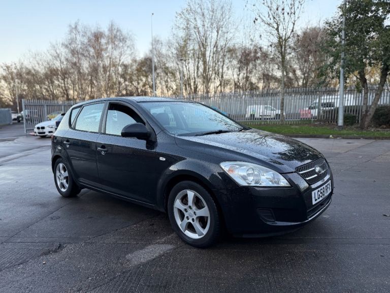 Kia, CEED, Hatchback, 2008, Manual, 1582 (cc), 5 doors