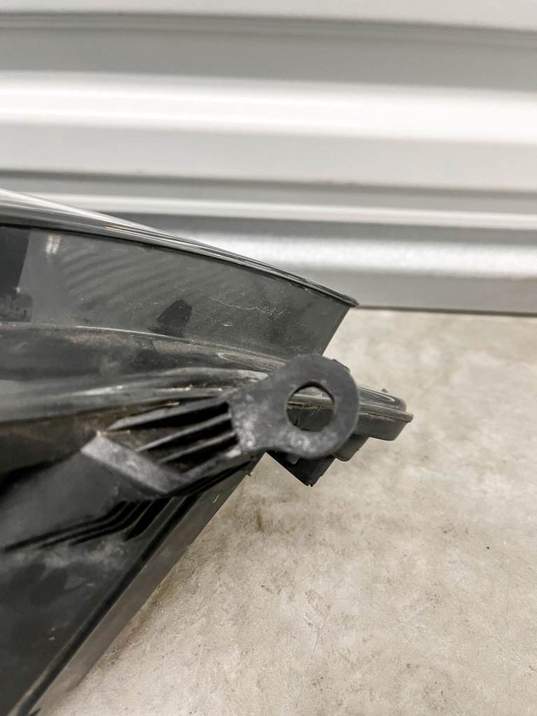 Genuine Mercedes E CLASS-Class W212 13-15 Headlight Left Passenger Side