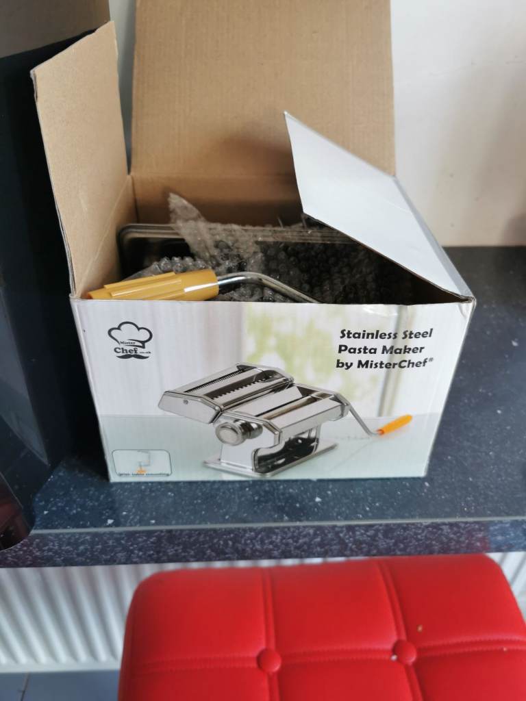 Pasta maker 