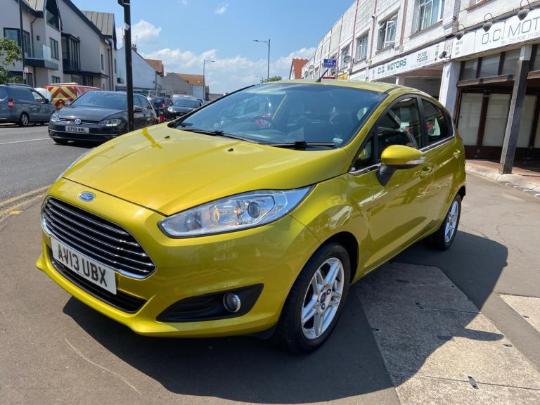 2013 Ford Fiesta 1.25 16v Zetec £35 Tax 5-Door Low Miles