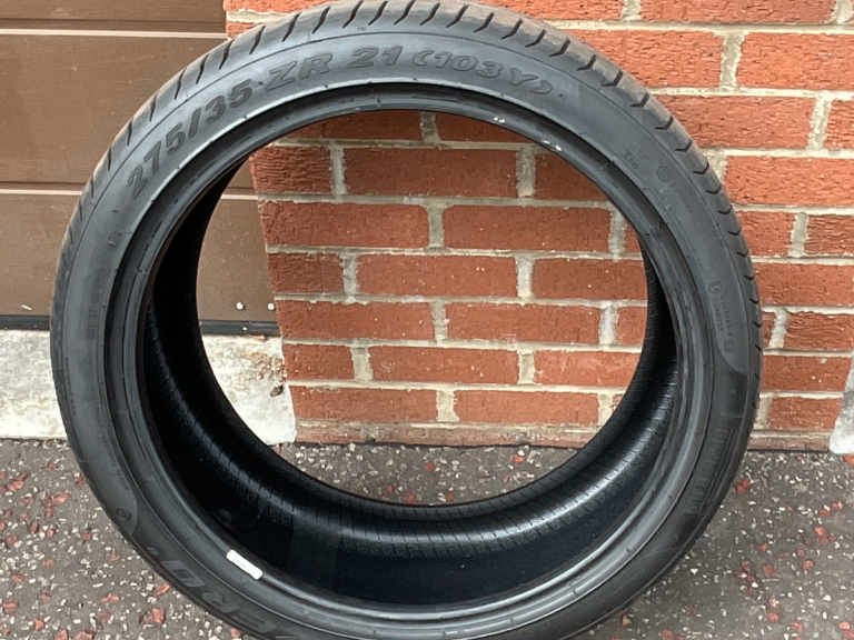 Pair of 21 inch tyres