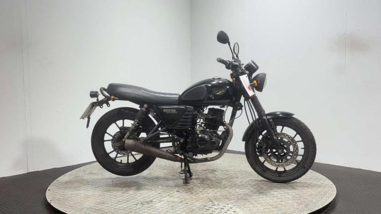 Hanway Raw 2018 22K CAFE RACER PROJECT BIKE SPARES OR REPAIR 125CC LEARNER BIKE