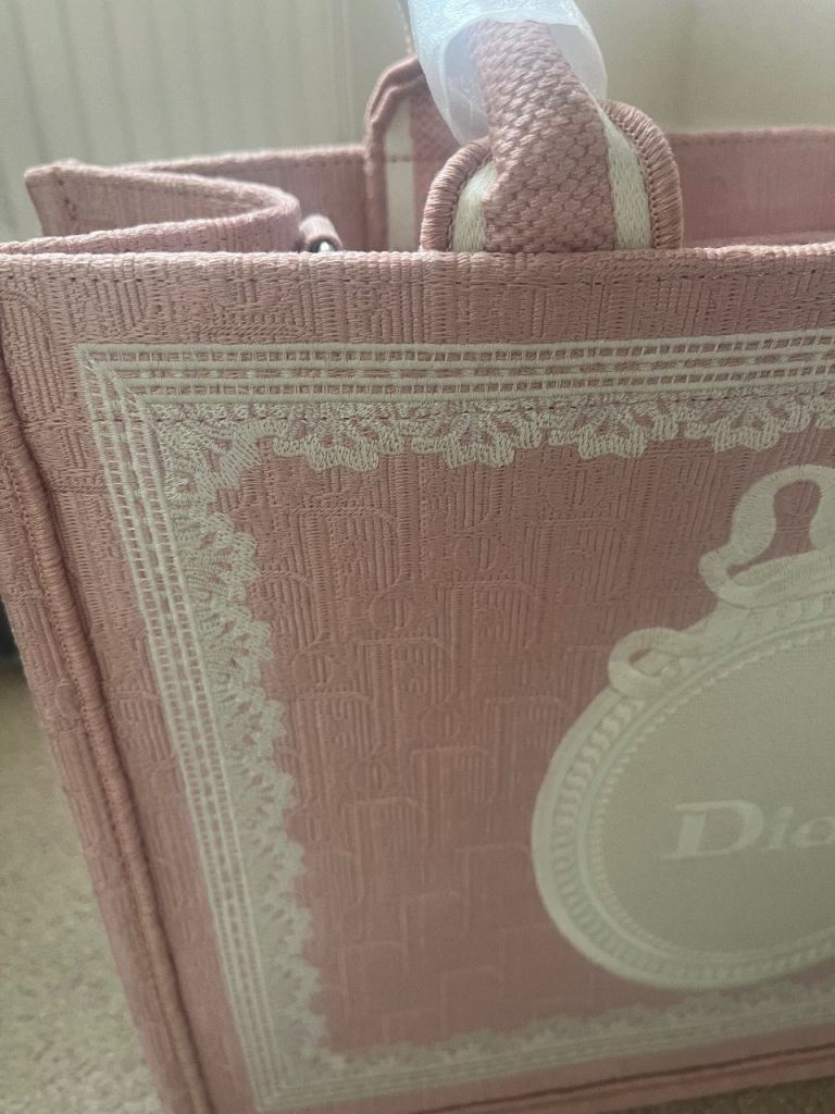 Embroidered tote bag inspired 