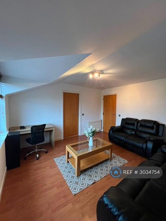 2 bedroom flat in Regent Walk, Aberdeen, AB24 (2 bed) (#3034754)