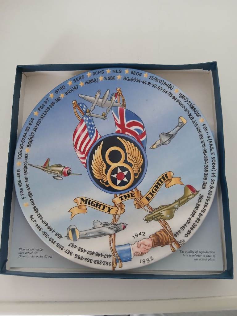 Royal Worcester mighty the eighth plate