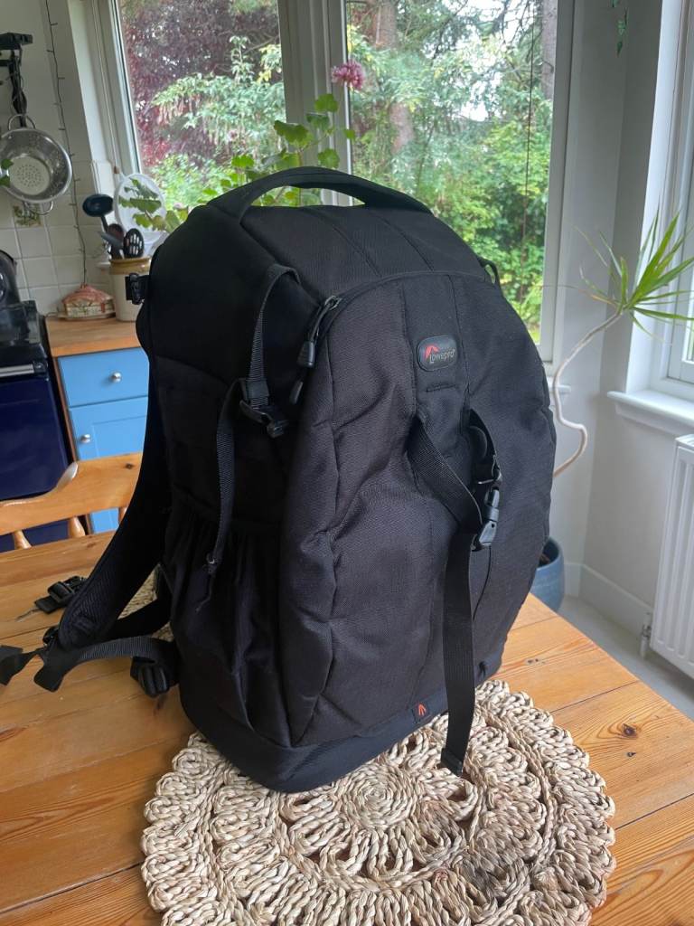 Lowepro Flipside 500 AW camera bag