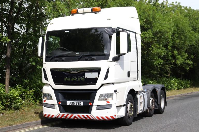MAN TGX 26.480 XLX 6X2 MIDLIFT TRACTOR (2015)