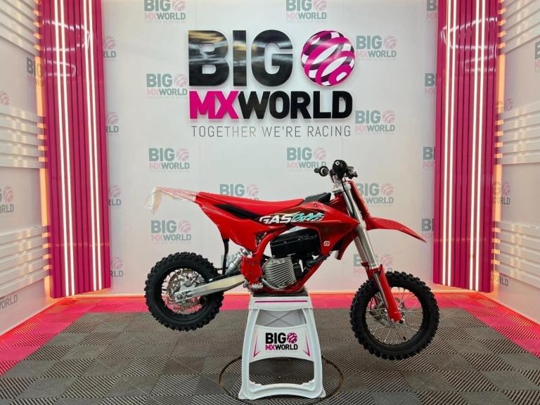 Gas Gas MC-E 5 2025 - EE5 SX E5 - Latest Water Cooled Model - Kids Electric MX