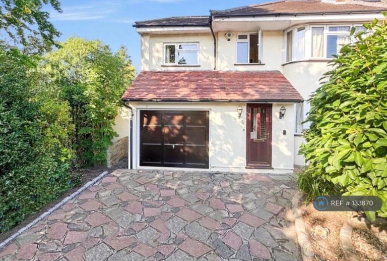 5 bedroom house in Hartford Road, Bexley, DA5 (5 bed) (#133870)