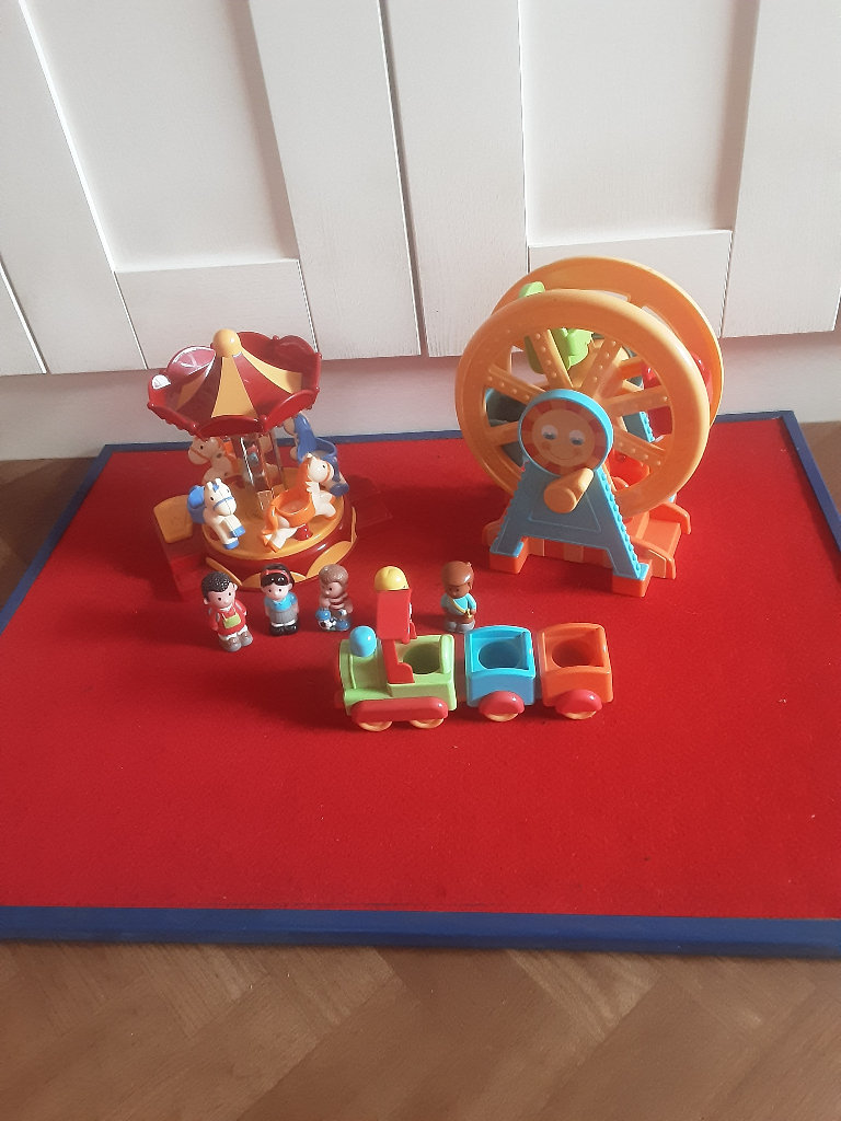 Early learning Centre happyland  fair  ground .