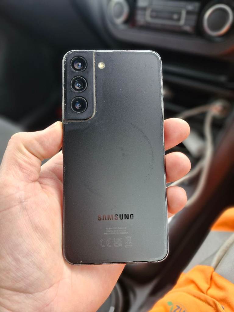Samsung s22 128g