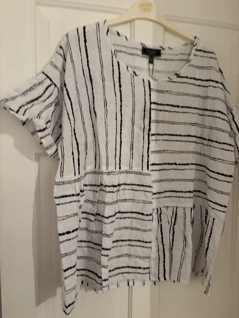  Izabel London Printed 100% Cotton Short Sleeve Top