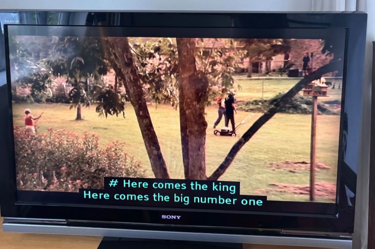 UNAVAILABLE Sony KDL-40W4000 40 inch TV working with remote 