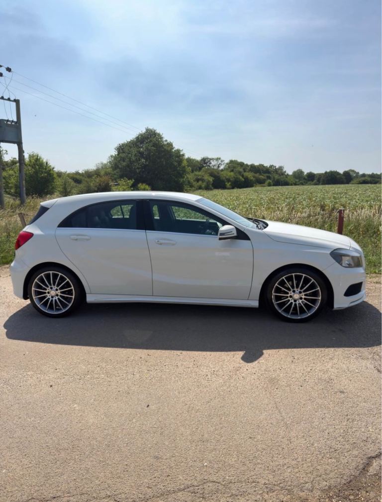 Mercedes-Benz, A CLASS, Hatchback, 2015, Manual, 1461 (cc), 5 doors