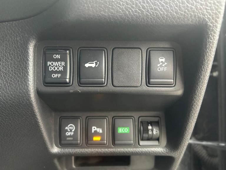 2015 Nissan X-Trail 1.6 dCi n-tec XTRON Euro 5 (s/s) 5dr ESTATE Diesel Automatic