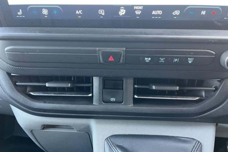 2025 Ford Transit Custom 280 Limited L1 SWB FWD 2.0 EcoBlue 136ps Low Roof, HEATED FRONT SEATS &a...