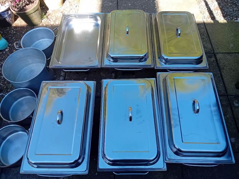 6 chafing dishes