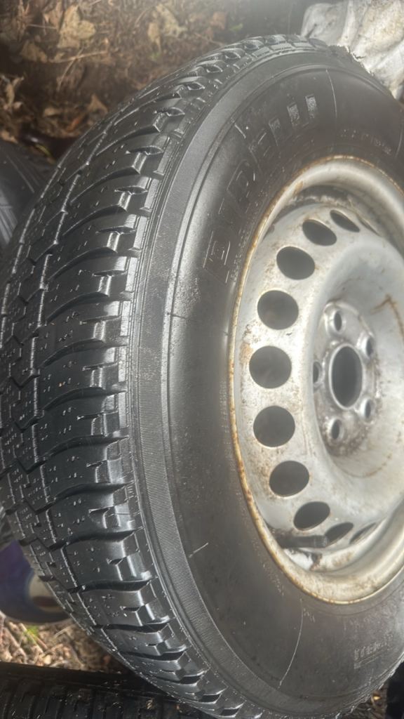 215/65r16 on steel wheels