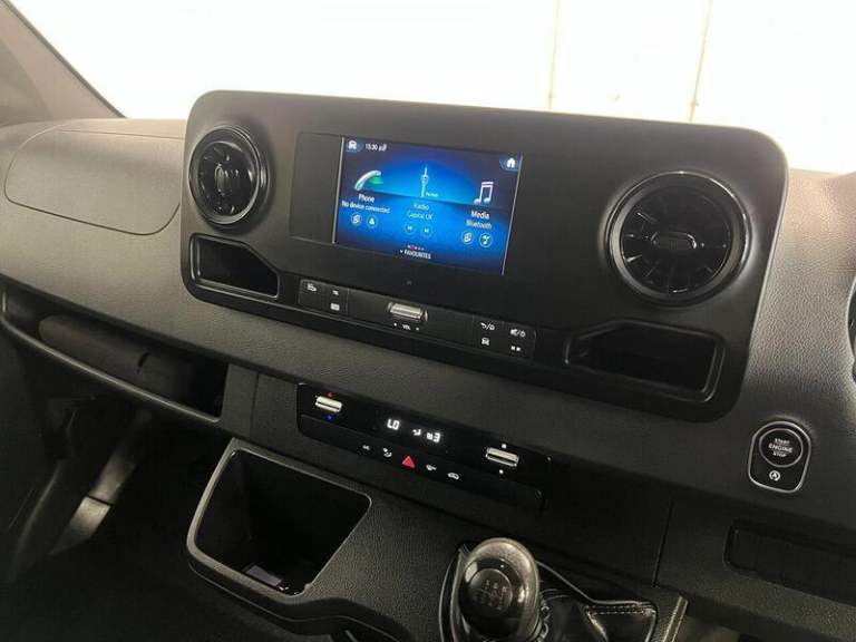 2023 Mercedes-Benz Sprinter 3.5t H2 Premium Van PANEL VAN DIESEL Manual