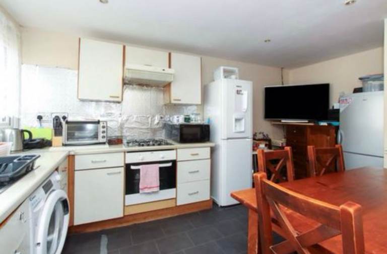 Unfurnished Home with Large Kitchen, Parking - COMPANY LET ALLOWED