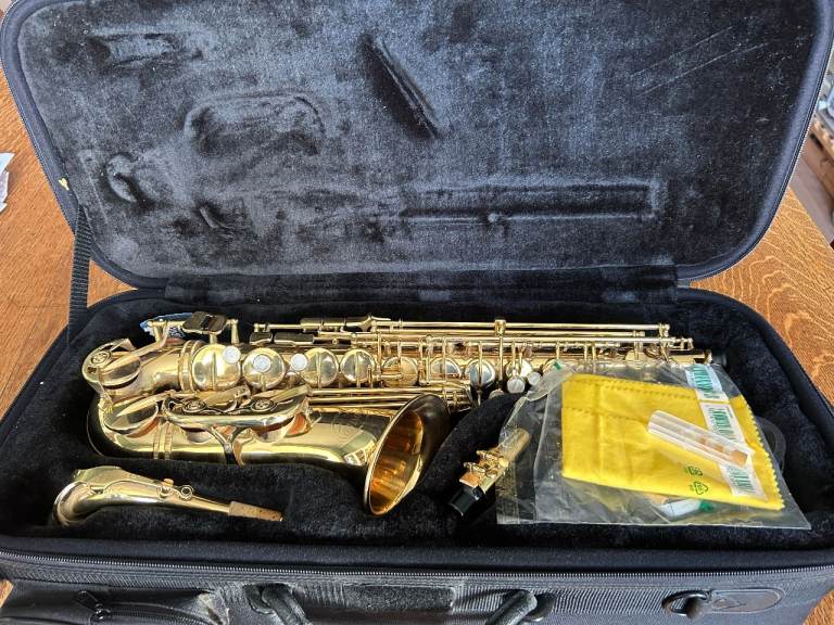 Jupiter Alto Saxophone JAS-769GL, Case and Accessories - VVG Condition
