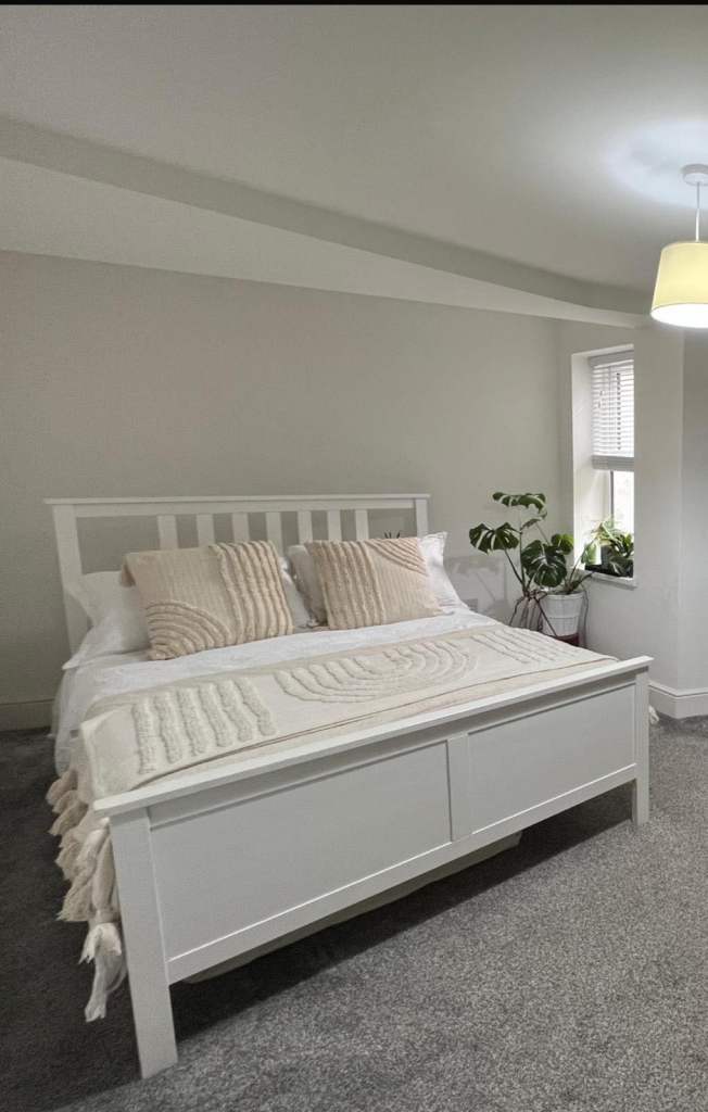 IKEA HEMNES bed frame and IKEA KORVA support beam and IKEA LONSET slatted bed base 