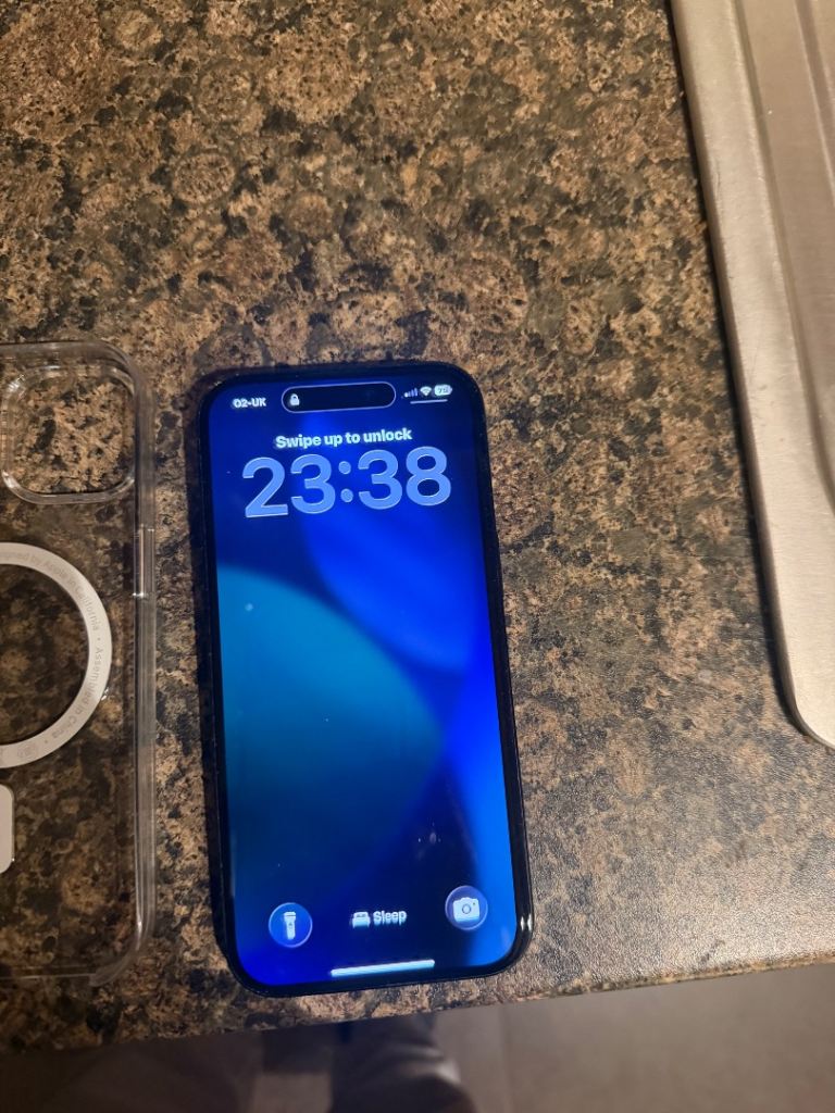 iPhone 15 128gb