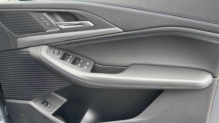 2025 BMW 2 Series 225e xDrive M Sport 5dr DCT Hatchback Plug-In Hy Automatic