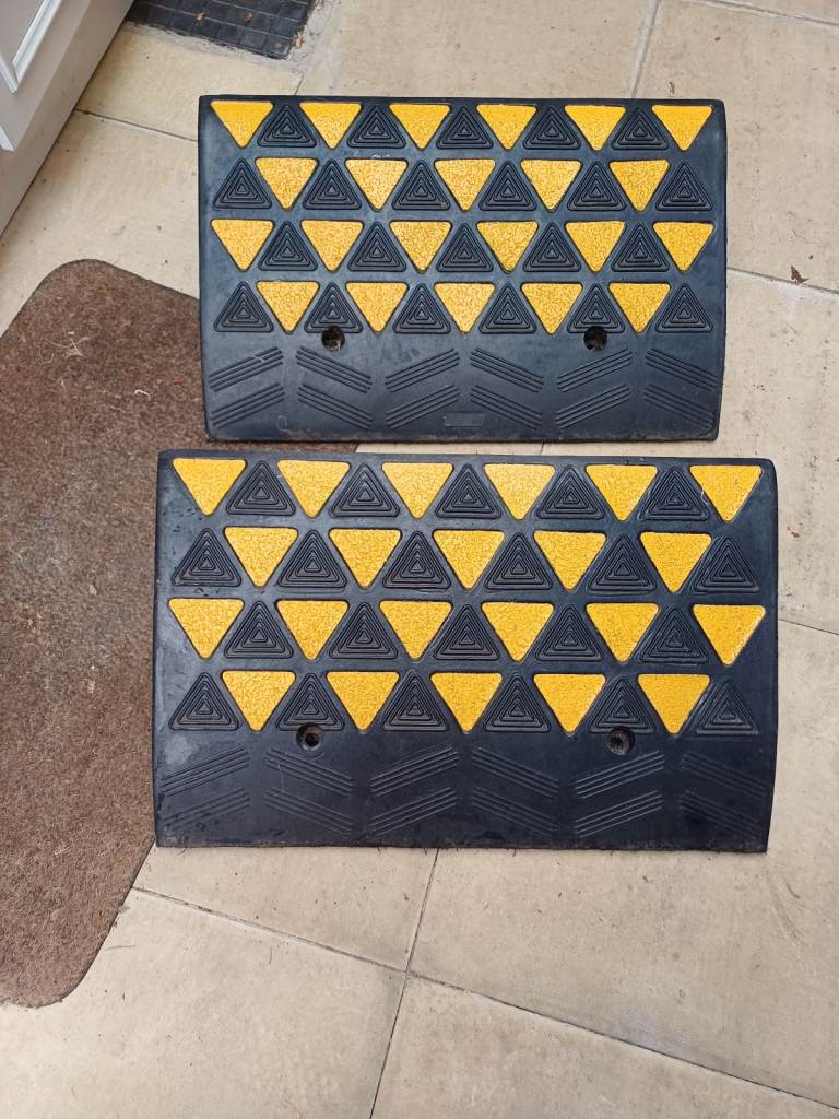 Heavy duty kerb ramps