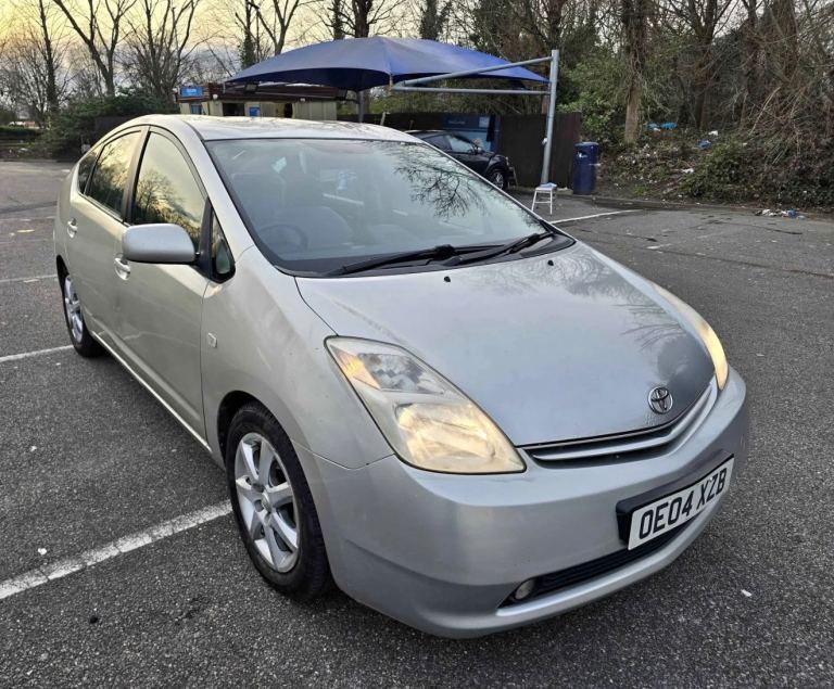 Toyota Prius T Spirit 1.5 Hybrid |£20 Tax |Apple CarPlay |Reverse Camera |Cruise Control |Long MOT