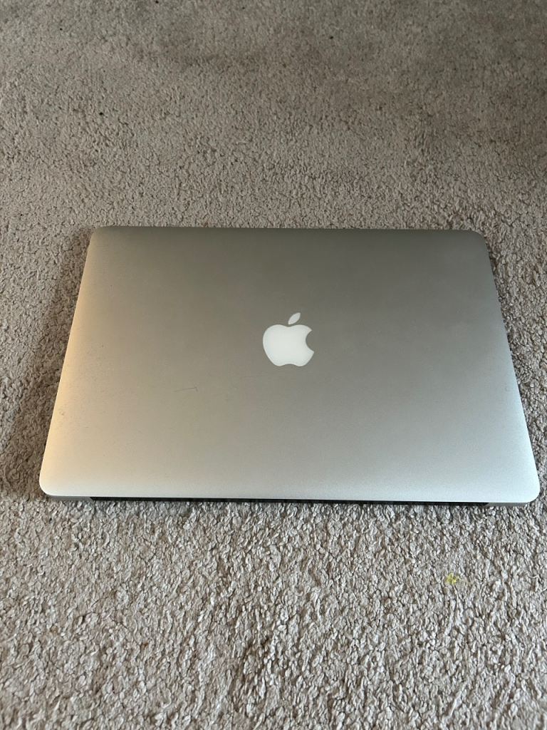Apple MacBook Air 13-inch (Mid 2013), selling as spares or repair due to a WiFi fault