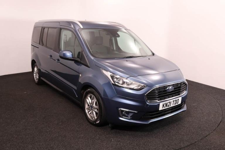2021(21) Ford Grand Tourneo Connect 1.5 EcoBlue Titanium Auto ~ Scooter Hoist