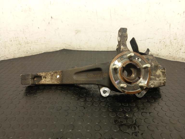 Landrover Defender Wheel Hub Stub Axle O/S 2019-2026 3.0l Unknown Front Rh
