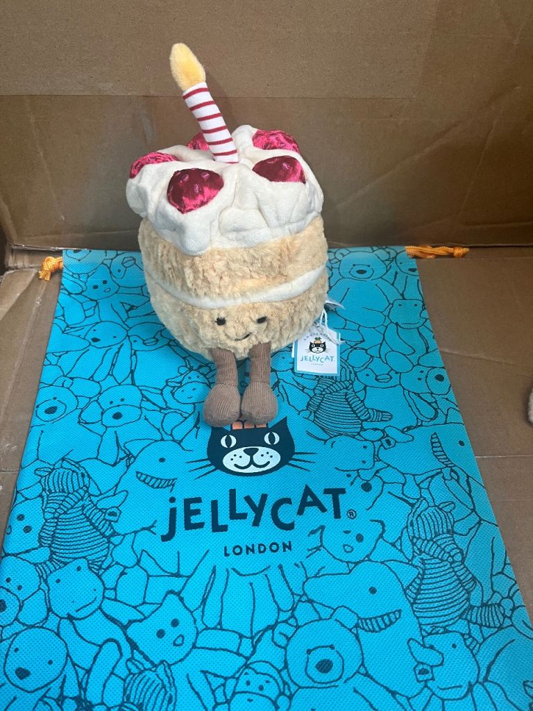 Jellycat Amusables Birthday Cake