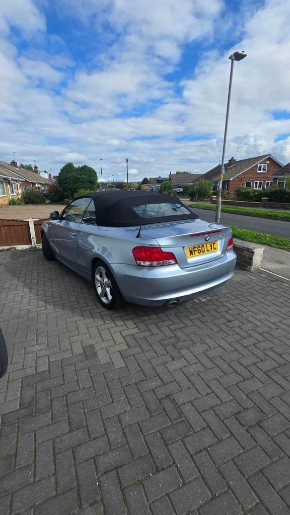 BMW, 1 SERIES, Convertible, 2011, Manual, 1995 (cc), 2 doors upgraded car media entertainmemt