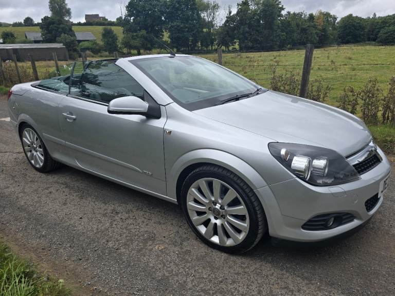 Vauxhall, ASTRA, Convertible, 2006, Manual, 1910 (cc), 3 doors