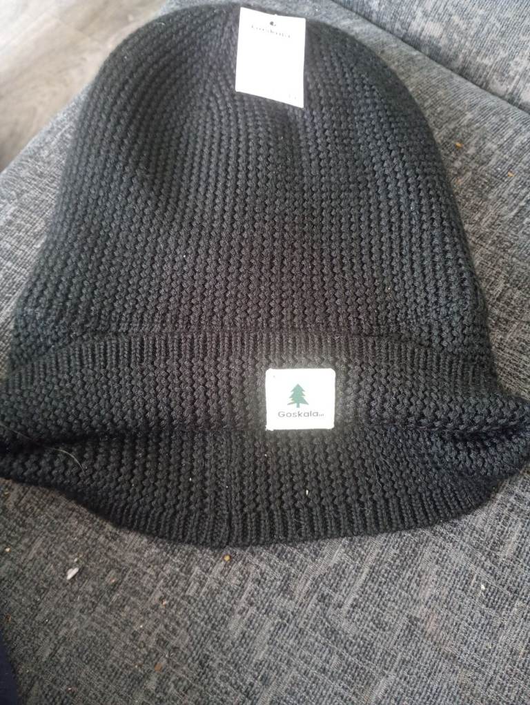 NEW Goskala Merino Wool Beanie – Black, 50% Wool