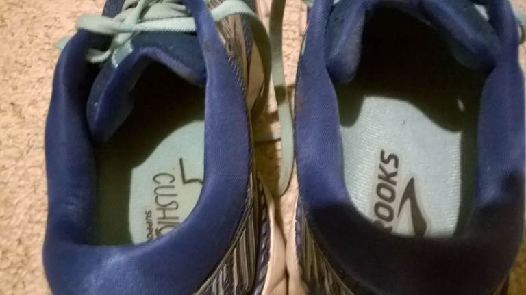 BROOKS ADRENALINE 19 TRAINERS RRP £120 FREE POST