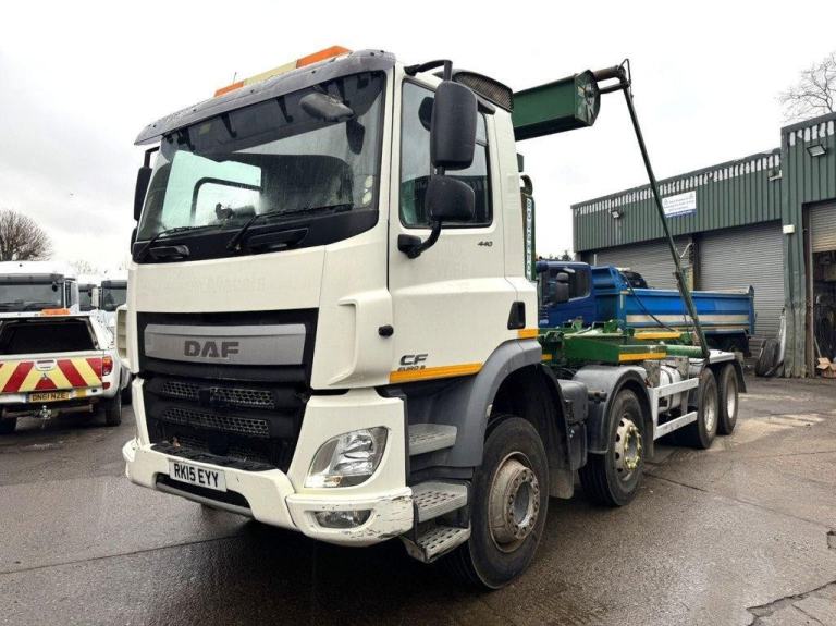 2015 DAF CF-440 8X4 HOOK LOADER