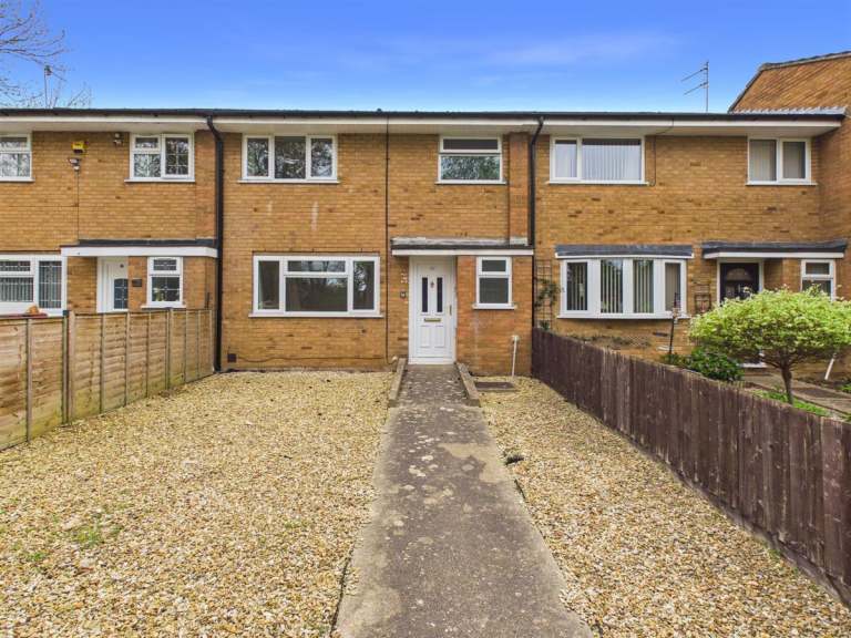 4 bedroom house in Windrush, Banbury