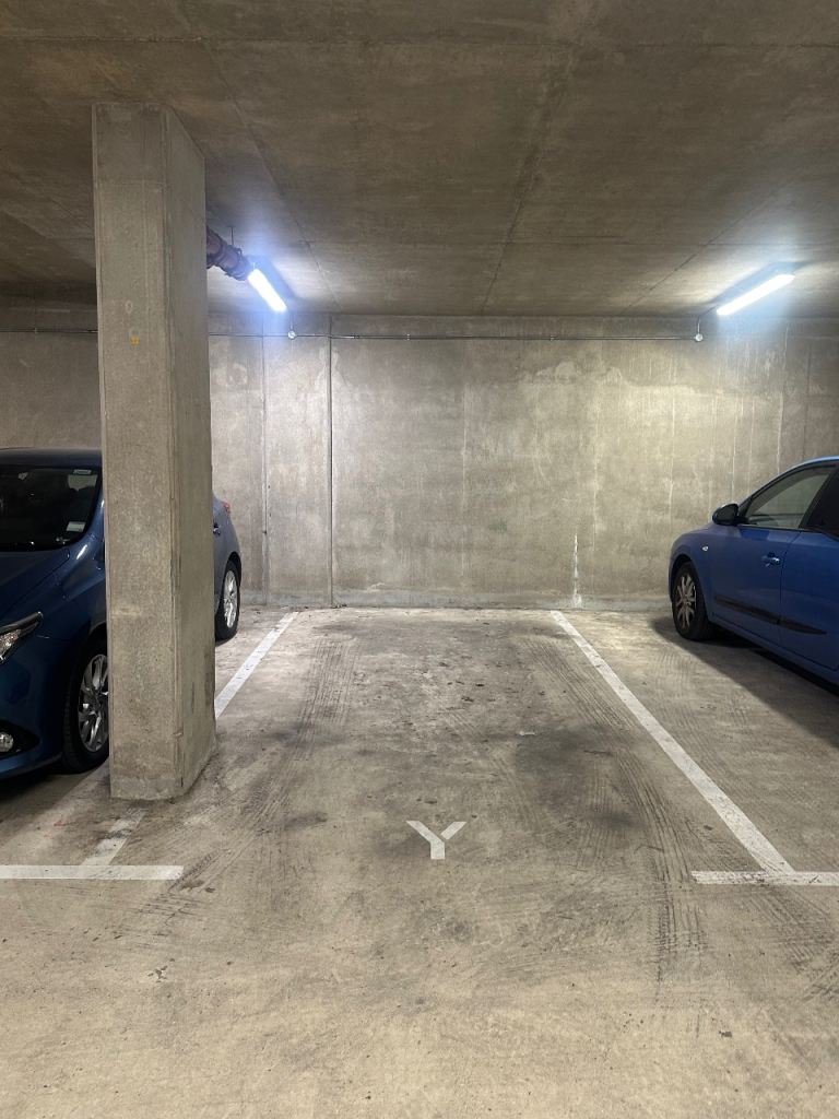 Secure parking space in High Wycombe town centre