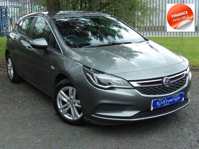 2017 (17) Vauxhall Astra 1.4i Tech Line 5 Dr. Sat Nav, Cruise control Low mileage example with FSH.