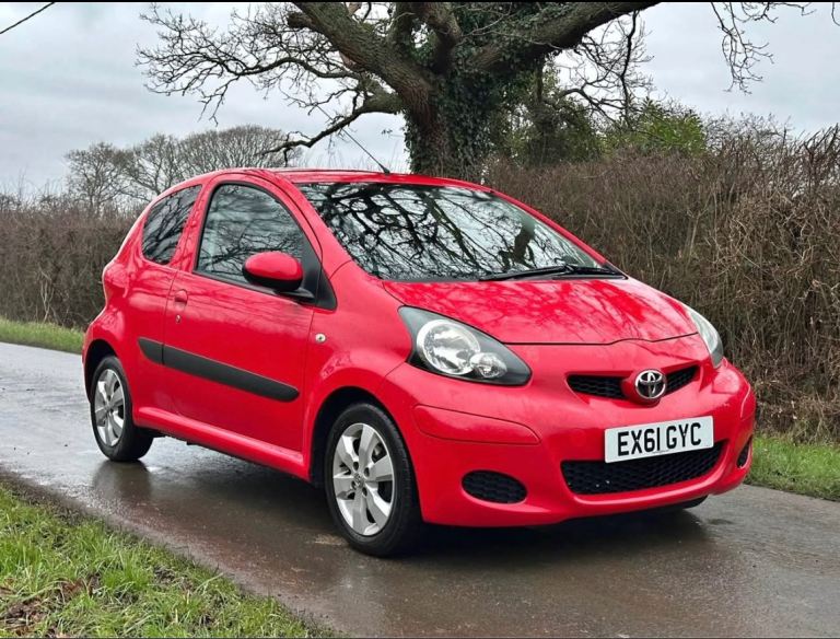 Toyota, AYGO, Hatchback, 2011, Manual, 998 (cc), 3 doors