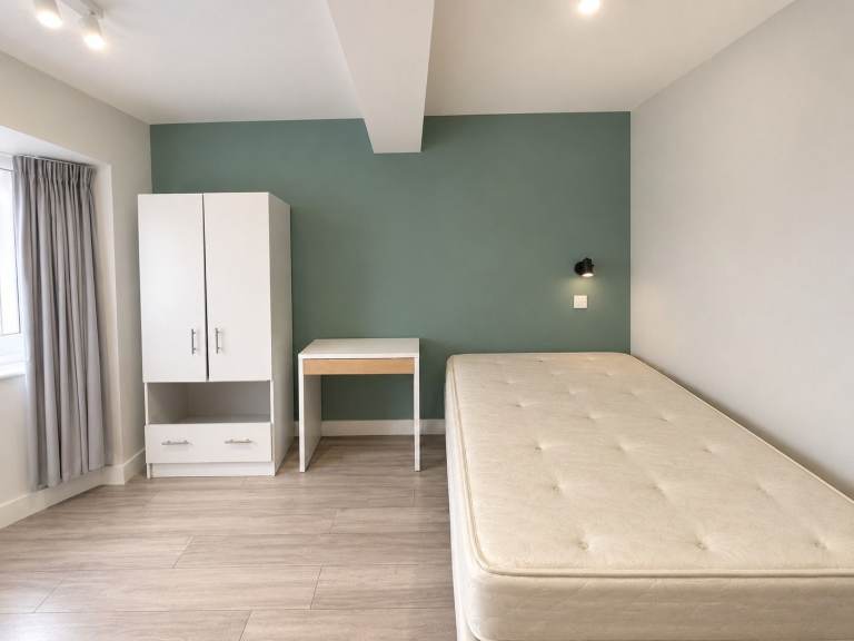 BENEFITS ACCEPTED - Studio Flat Available in Rayners Lane Harrow HA2