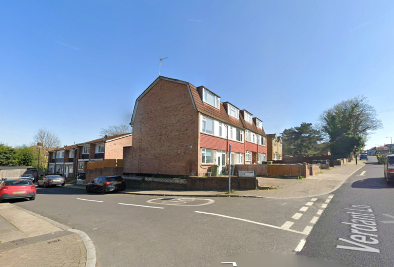 BENEFITS ACCEPTED - Studio Flat Available in Hither Green Lewisham SE6