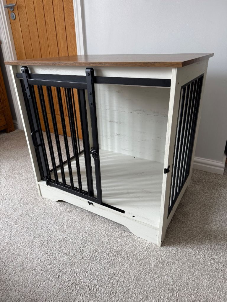 Wooden dog crate - New, never used 