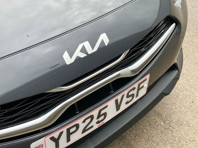 2025 Kia Ceed 1.5T GDi ISG 138 3 5dr Hatchback PETROL Manual